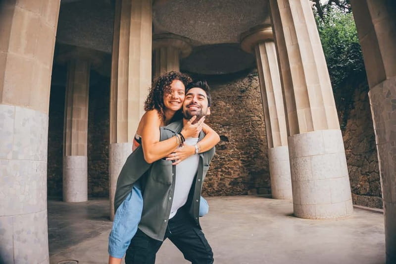Barcelona: Park Guell Photoshoot - Delivery in 48 hours: the online gallery part you’ll actually use