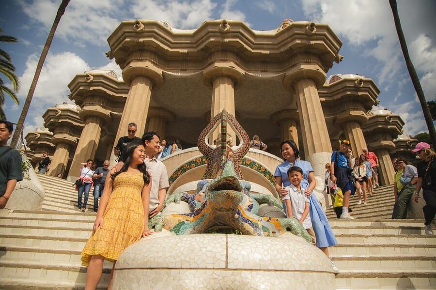 Barcelona: Park Güell Private Photography Experience - Key highlights worth planning around