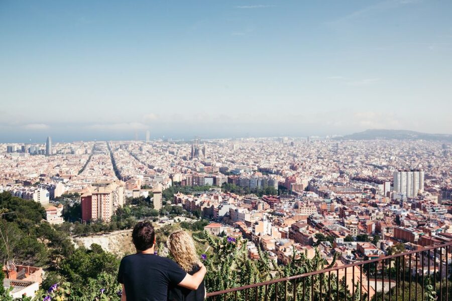Barcelona: Personal Travel & Vacation Photographer - Key Reasons This Barcelona Photo Session Feels Different