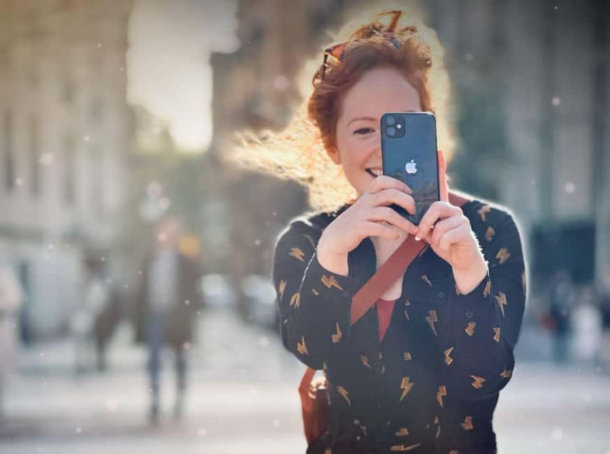 Barcelona: Phone Photography Tips & Tricks - Park & Old Town - Ciutadella Park practice: fountain drama and lens tricks