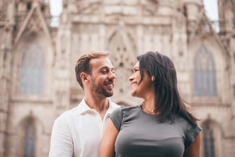 Barcelona: Photo Shoot Tour in El Gothico - How the 30 minutes (or 60) actually plays out