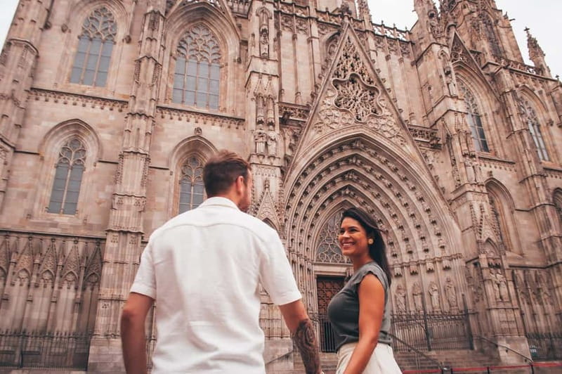 Barcelona: Photo Shoot Tour in El Gothico - Neighborhood context and travel tips (the bonus that feels worth it)