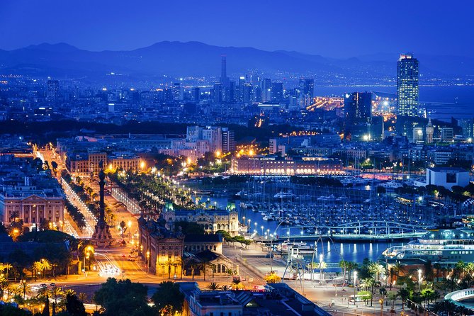Barcelona Photography Masterclass - Private Photography Lesson - Montjuïc light show: using timing and light for real results