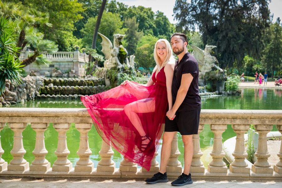 Barcelona: Photoshoot in Scenic Locations - Barri de La Ribera (El Born) stop: romance on stone streets