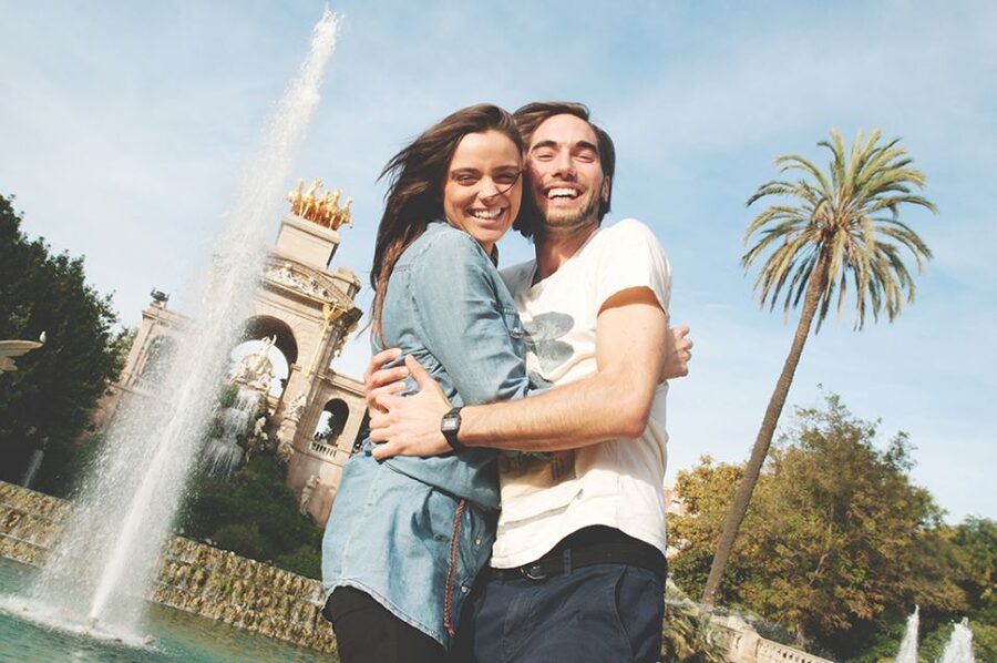 ✅ Barcelona: Photoshoot Tour Old Town - The Photo Count and Retouching: What You’ll Actually Receive