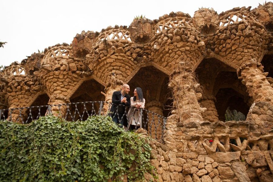 Barcelona: Private Full Park Güell Photoshoot - Price and value: is $188 per person reasonable?