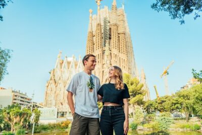 Barcelona : Private Photoshoot Outside Sagrada Familia - How the shoot stays private (and why that affects your photos)