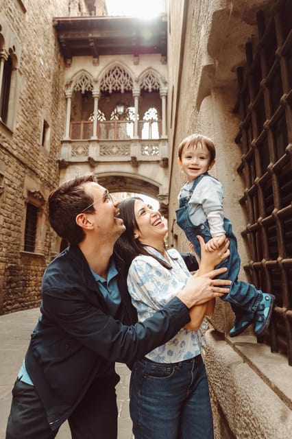 ✅ Barcelona: Sightseeing Professional Photoshoot Session - Price and Value at $38: When This Beats DIY Selfies