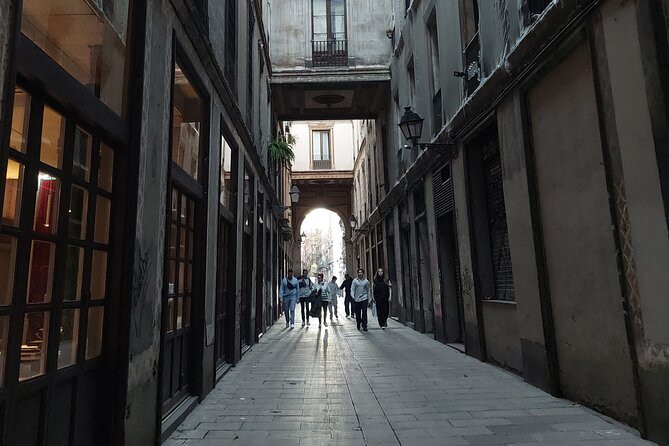 Barcelona Tour And Photoshoot in Gothic Quarter - The photos you receive: what you get after the walk
