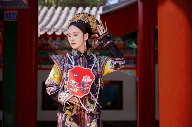 Beijing: Traditional Chinese Costume Makeover & Photo Shoot - English-speaking guide and VIP treatment: what that means for you