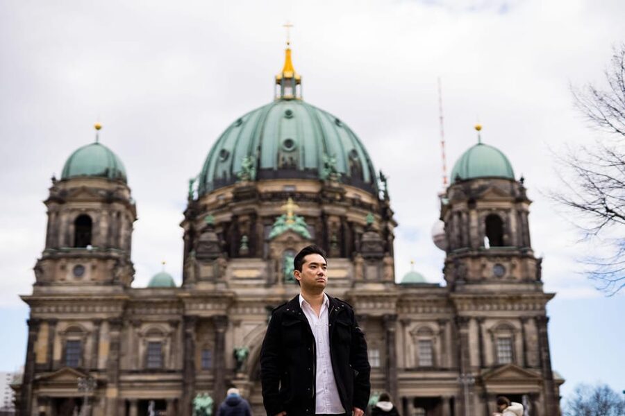 Berlin: Early Morning Private Photoshoot to avoid the Crowd - When Your Route Extends: Subway Transfer, Brandenburg Gate, and the Reichstag