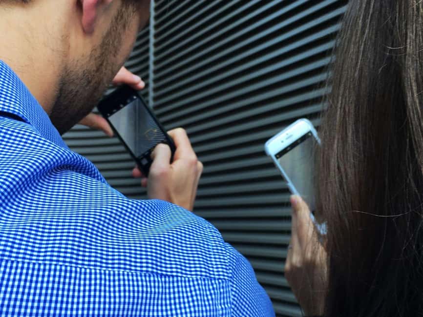 Berlin: Hands-On Mobile Photography Workshop - Portrait Photography in Berlin: End With a Profile Pic You’ll Use