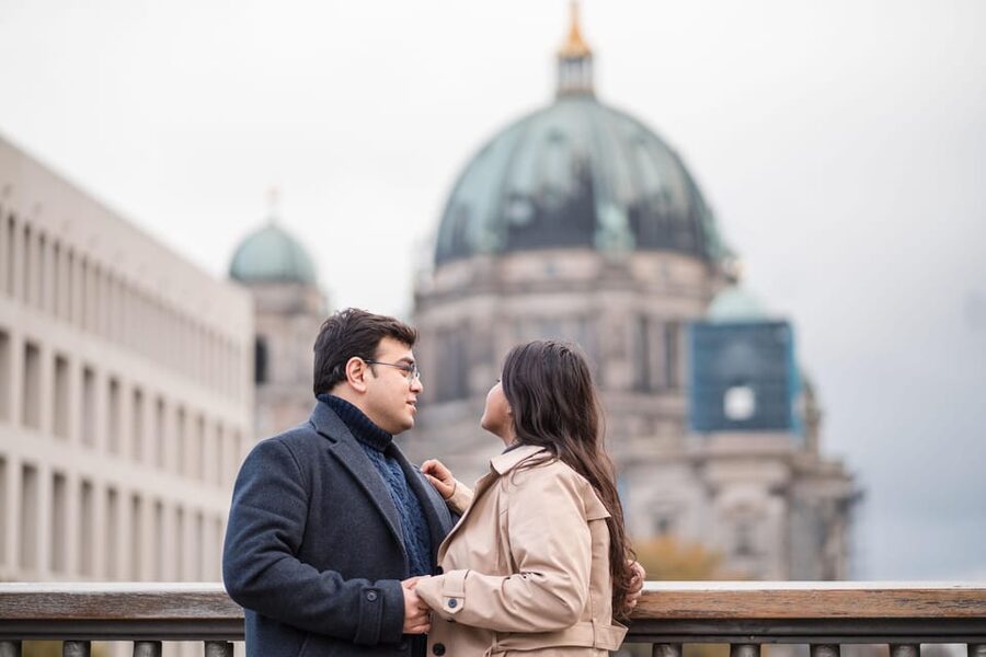 Berlin Love Story: Surprise Proposal Photography Session - Choosing your own proposal backdrop across Berlin