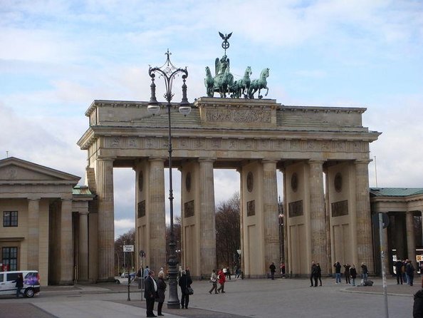 BERLIN PHOTO TOUR with a professional Photographer from Berlin - Key highlights at a glance
