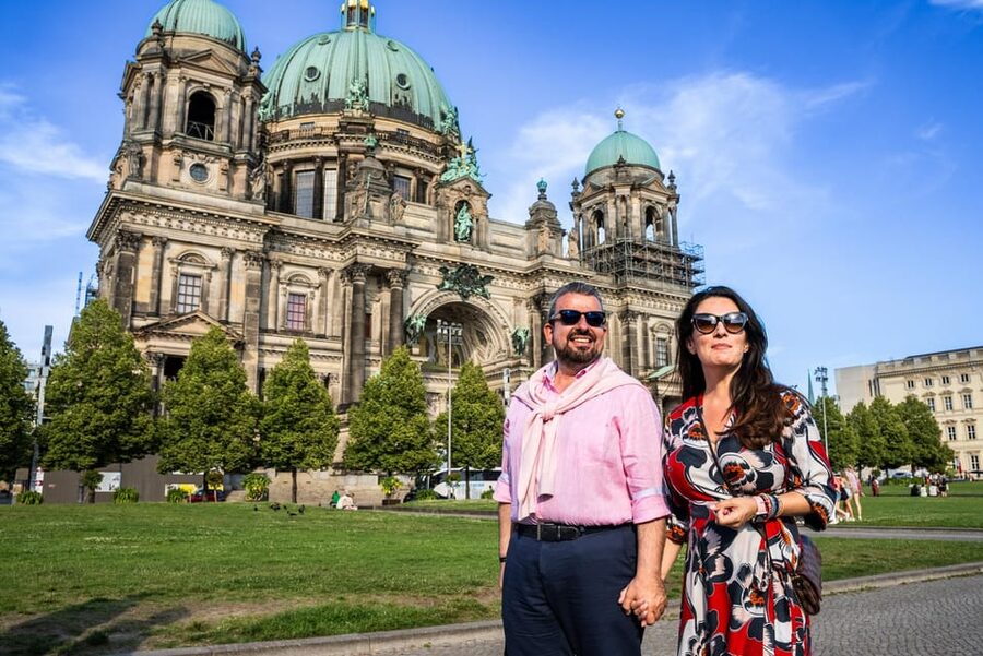 Berlin: Your Personal Vacation Photographer - What to plan for: walking, outfits, and what costs extra