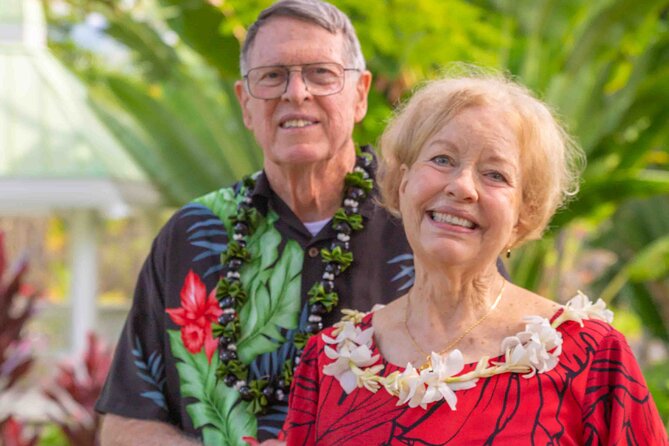 Big Island, Kona Hawaii Photographer - Outrigger Mini Session - The Photo Walk at Outrigger Kona Resort & Spa: Gardens, Lawns, and Oceanfront