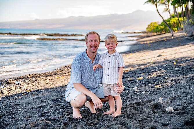 Big Island Photographer 45 minute beach portrait sessions - Private 45-Minute Portraits at Old Kona Airport Beach