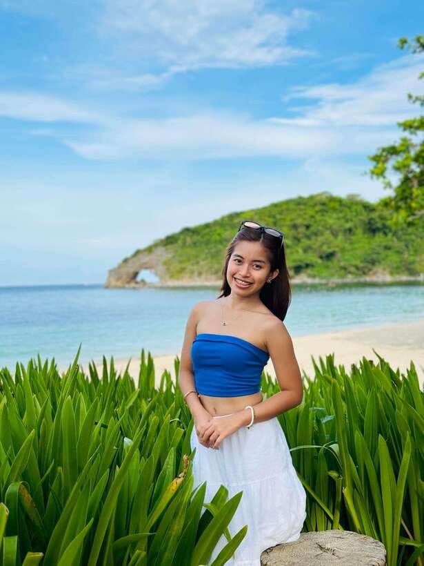 Boracay LandTour Experience (Photoshoot) - Keyhole (Newcoast Beach): The Framing Photo Spot You Came For