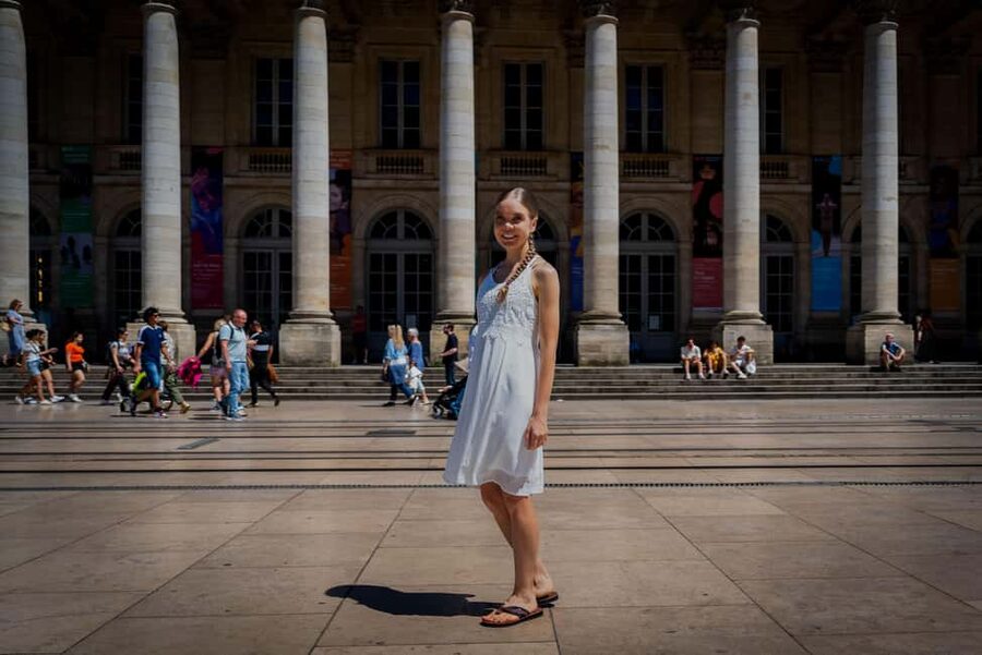 Bordeaux Photographer : Romantic or Family or Friends - How Bordeaux photo sessions actually run (1.5 hours, well paced)