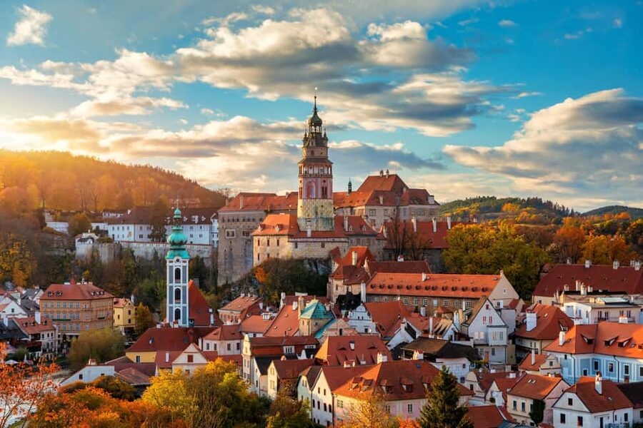 Bratislava: Prague & Brno Photography Tour with Transfer - Price and value for a 13-hour Brno to Prague photo day