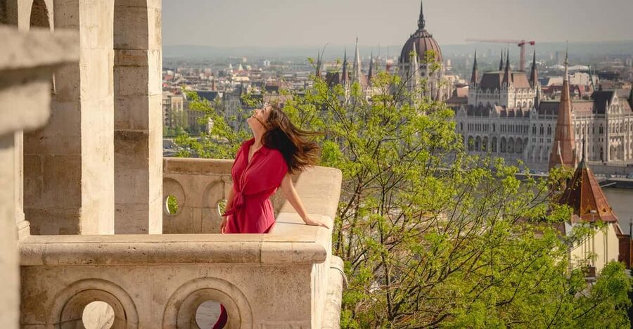 Budapest: Fast Private Photoshoot at Fisherman's Bastion - Fisherman’s Bastion Is Built for Photos (If You Have Guidance)