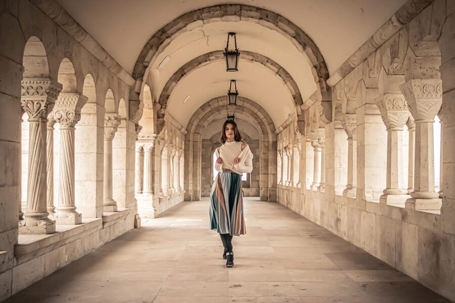 Budapest: Fast Private Photoshoot at Fisherman's Bastion - Price and Value: $88 for Up to 4 People