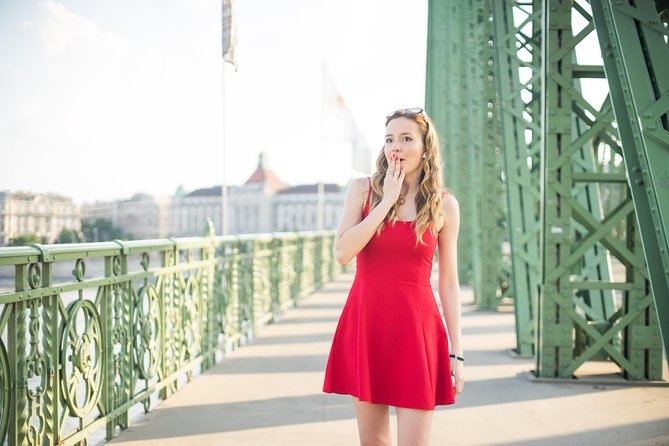 Budapest photoshoot&sightseeing - Szechenyi Lanchid: where your posing meets the Danube