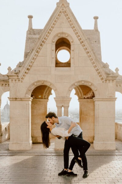 Budapest: romantic photoshoot at Buda's iconic sightseeings - How the 45-minute shoot actually feels on the ground