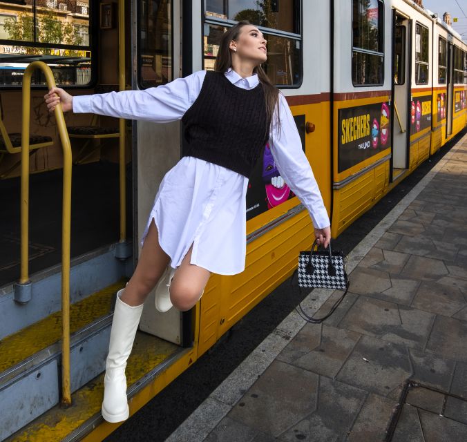Budapest: Walking Tour and Photoshoot with Digital Photos - What you get after the walk: unedited files and edited photos in days