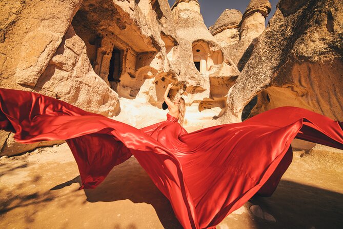 Cappadocia Private Flying Dress & Hot Air Balloon Photoshoot - Photos only vs Photos + Instagram Reel