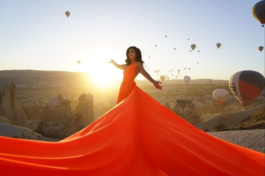 Cappadocia: Private Outdoor Photoshoot at Sunrise w/Transfer - Sunrise in Göreme: why this photo session starts so early