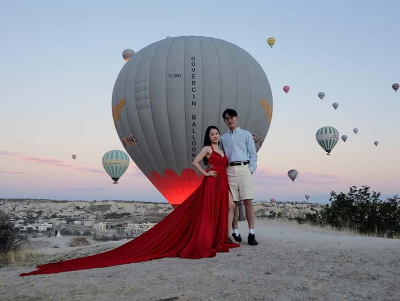 Cappadocia Sunrise or Sunset Photoshoot - Props and upgrades: bouquet, flying dress, and classic car add-ons