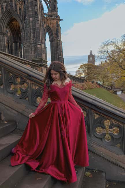 Capture Your Scottish Adventure – Professional Photography - Should You Book This Edinburgh Photo Session?