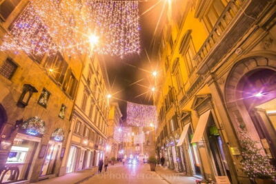 Christmas Lights Private Photo Tour in Florence - Private Photowalk With Eva Perocsenyi: What You Actually Learn