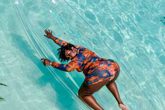 Clear Kayak Photoshoot+Free Cocktail Nassau, Bahamas - What you get after the shoot: 6 edited photos, raw photos, and a short video