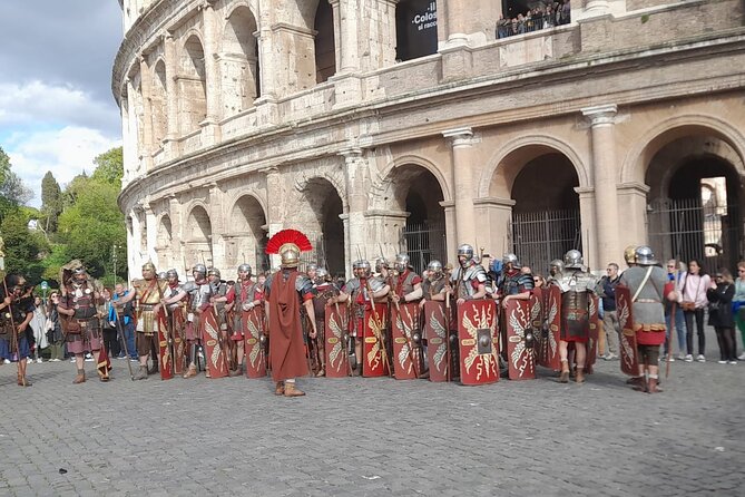 Colosseum Hosted Entry + Audio Guide & Pro Photoshoot (Arena Opt) - Palatine Hill: Rome’s origins plus a view payoff