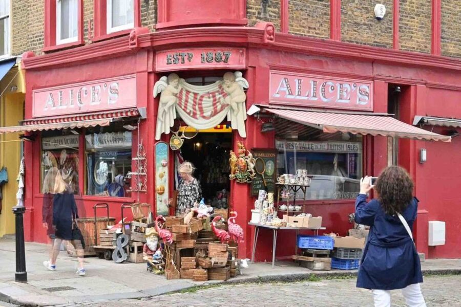 Colourful Notting Hill Photography Tour - Should you book Colourful Notting Hill Photography Tour?