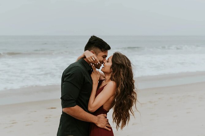 Couple Photoshoot in Goa - Goa Couple Photoshoot at Sinquerim Beach and Fort Aguada
