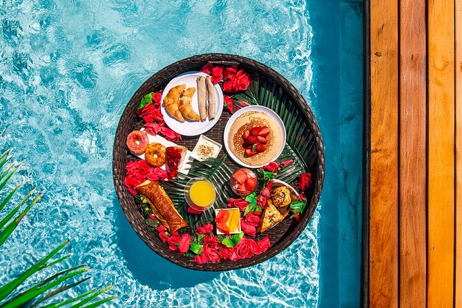 Curacao Floating Breakfast Photoshoot free Drone Videos & Mimosas - The Team at Dushi Views: Comfortable Posing Matters