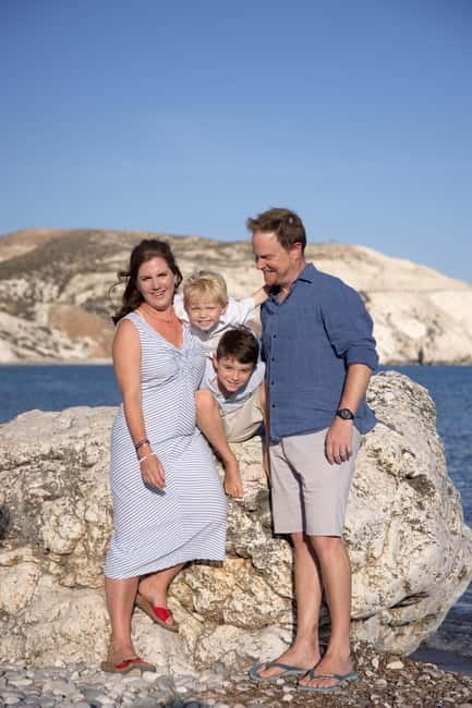 Cyprus: Private Photo Session with Professional Photographer - Couples, proposals, and anniversary moments with a romantic eye