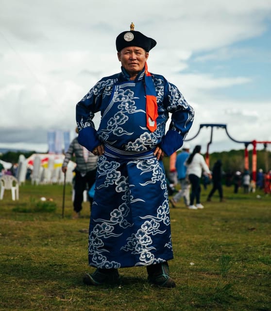 Day tour with Traditional clothes and photographer - Zaisan Hill: your fast panoramic intro to the city