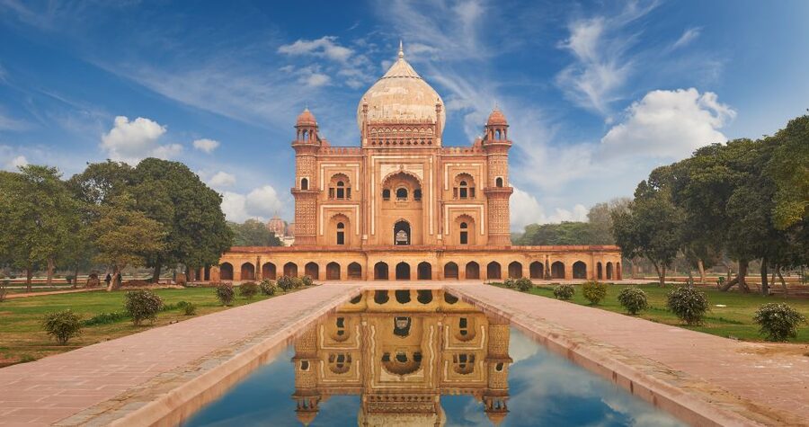 Delhi: Heritage Photography Tour - Bara Gumbad Tomb and Mosque: The 15th-Century Feeling in Your Frame