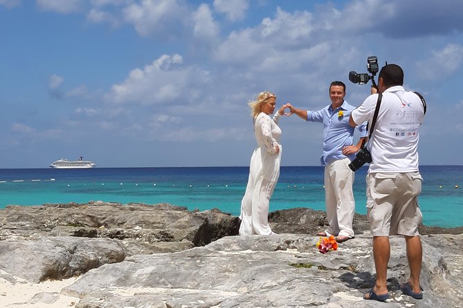 Deluxe Photography Session - Your own Cozumel photo session, minus the awkward part