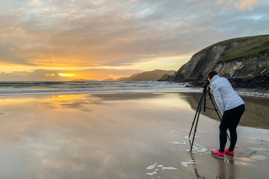Dingle: Slea Head Sunset & Magic Hours Photo Tour - Coumeenoole Strand: where the sea-level photos get real