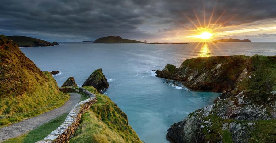 Dingle: Slea Head Sunset & Magic Hours Photo Tour - Gallarus Oratory and Kilmalkedar Church: stone details in the west