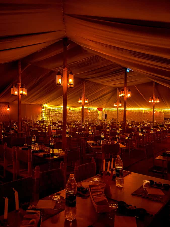 Dinner Show at Agafay desert & Traditional Outfit Photoshoot - Practical tips that will save your night
