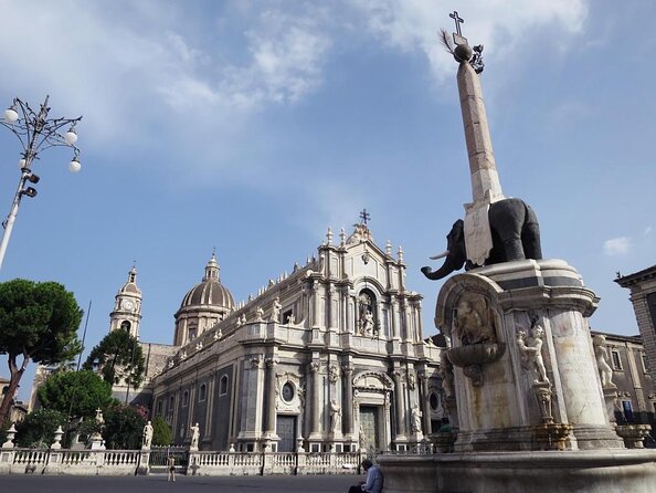 Discover Catania from fabulous viewpoints with your personal photographer - Key highlights to know before you go