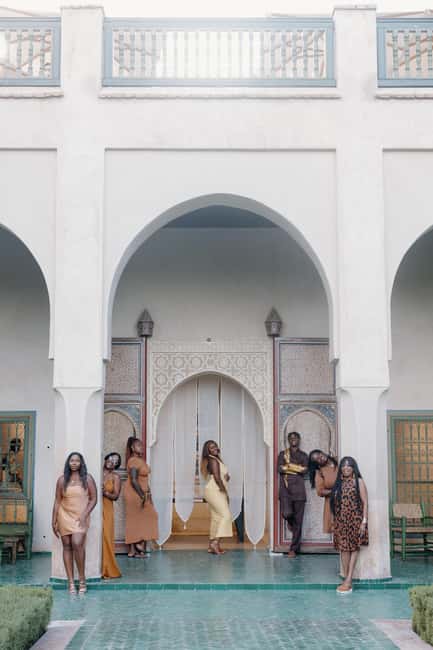 Discover Marrakech Through a Photo Experience - Stop-by-Stop: What Happens on the Walk