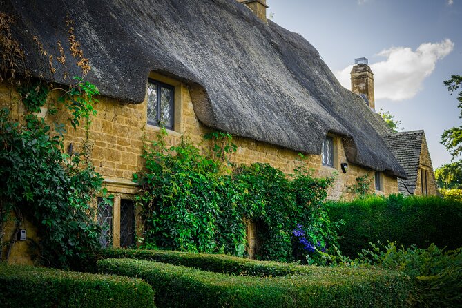 Discover the Secrets of the Cotswolds Private Tour Experience - Stow-on-the-Wold and the Door of Durin Connection