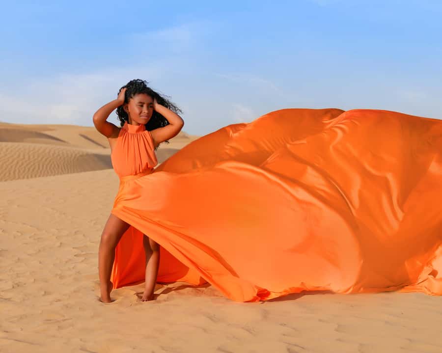 Dubai: Flying Dress Photoshoot Experience - Picking your flying dress models and colors (without decision fatigue)